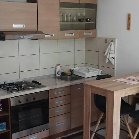 Lukavica, Sarajevo ,stan Broj 5 * Donje Mladice