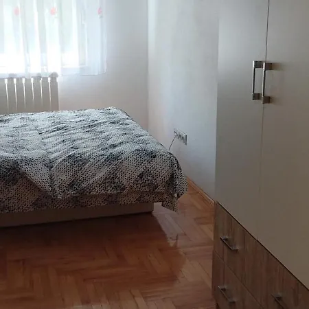 Lejlighed Lukavica, Sarajevo ,stan Broj 5 *