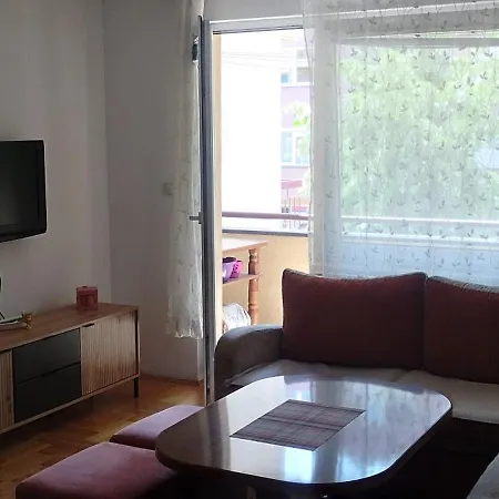Lukavica, Sarajevo ,stan Broj 5 Donje Mladice